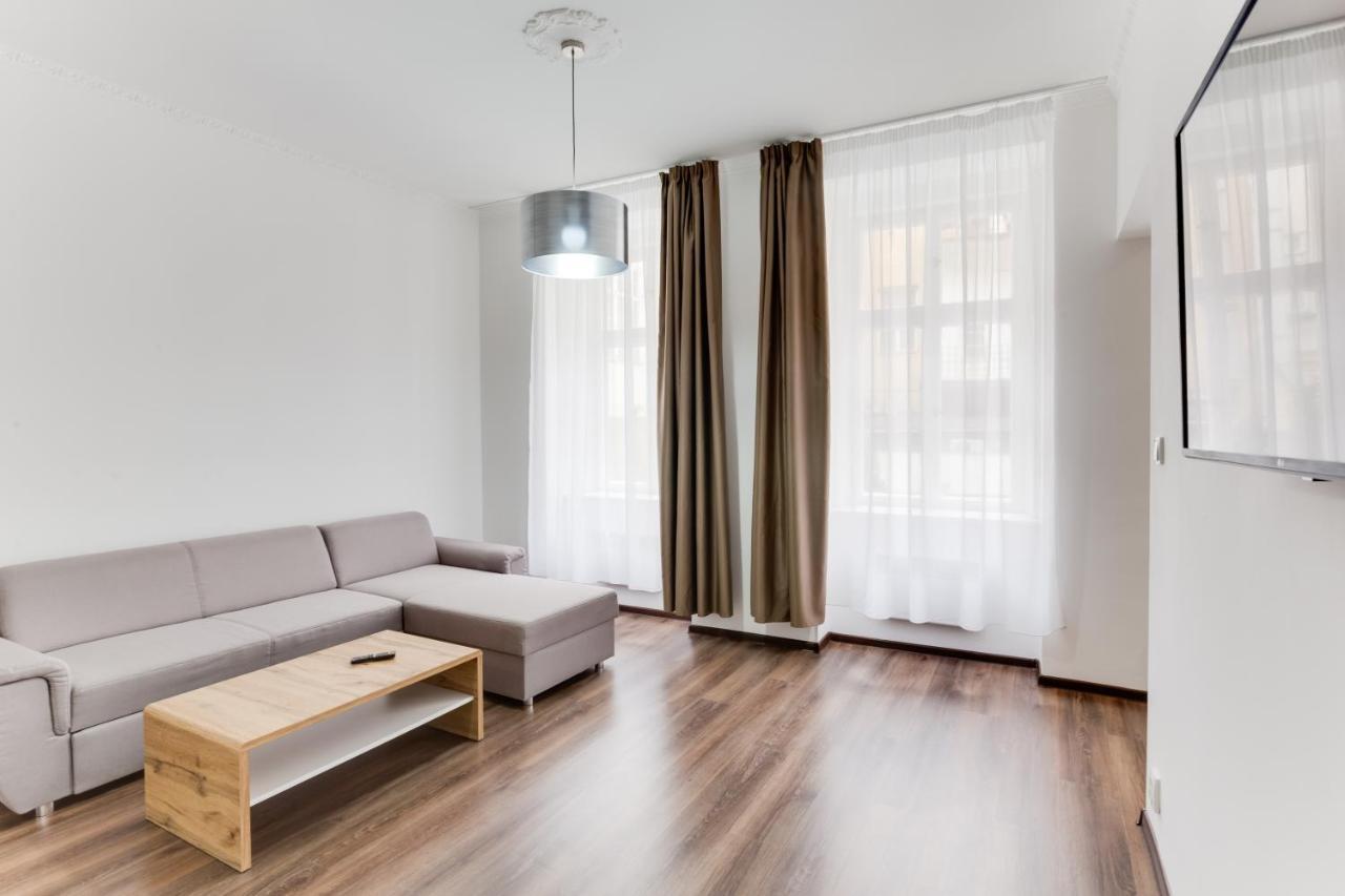 Free Days Luxury Apartment プラハ エクステリア 写真